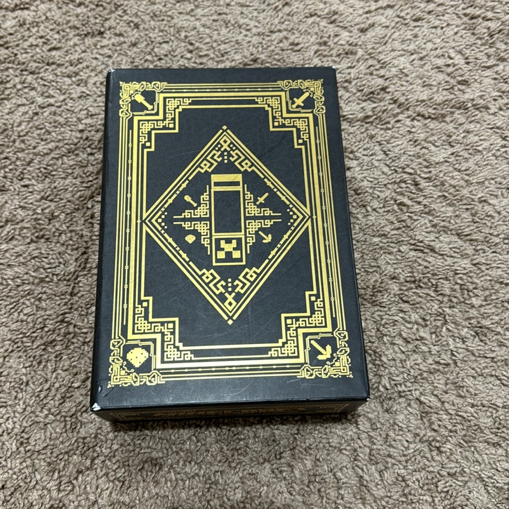 Minecraft The Complete Handbook Collection - Picture 3 of 4